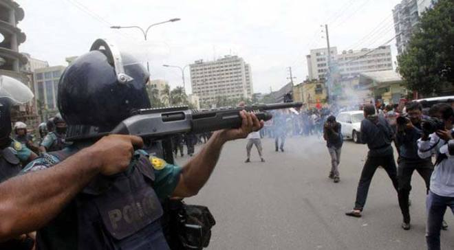 Police opens fire on NCBD marchers in Dhaka 28 July 2016